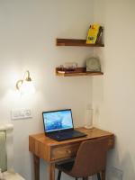 Ab's Urban Nest Green Cozy Escape Private Entry - B&B Muhammadābād