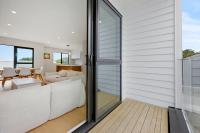 The Peninsula Brand New Holiday House - Ferienwohnung Auckland