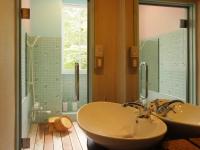 Camera Quadrupla in Stile Giapponese con Vista Montagna