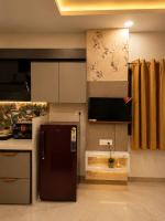 Nestique Elite Cozy Couple-Friendly 1RK - B&B Kendai