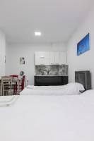 Seafront Apartment - Bed and Breakfast Shëngjin