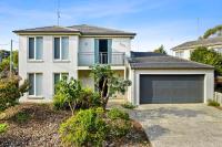 Retreat on Gairloch I Geelong River Hideaway - Bed and Breakfast Geelong
