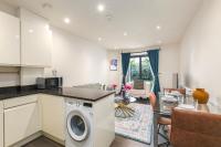 The Golders Green 2 Bedroom Garden Suite Free Parking - B&B London