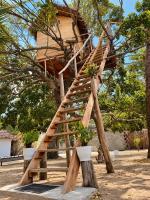 Kora Beach House & Restaurant Cafe - B&B Ampara