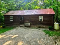 Buckeye Hut at Avenwood Cabins - Ferienwohnung New Straitsville