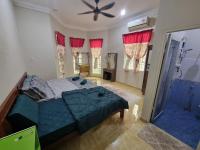Homestay Qayyum D'Sura - Bed and Breakfast Kampung Sura Tengah
