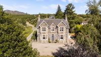 Kinnaird Country House with Hot Tub - B&B Pitlochry
