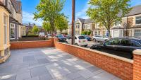 Modern 2BR Apartment Sleeps 4 Fast WiFi Luxury Bathroom - B&B Cardiff