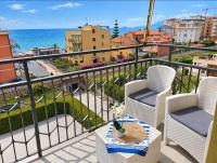 La casa di Giuly, vista mare, parcheggio privato. - B&B Pietra Ligure