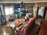 CASA RURAL PUERTO - tu refugio de piedra - ESPECIAL OTOÑO MÁGICO Valle del Ambroz - Casas del Monte - IDEAL PARA DISFRUTAR EN FAMILIA O GRUPO DE AMIGOS - B&B Casas del Monte
