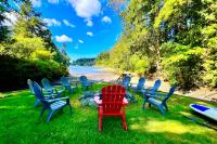 Bayfront PNW Lodge: Dock, Pickleball & Guest House - B&B Manzanita