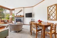 Blackcomb Greens 06 | Spacious Townhome, Shared Hot Tub, Near Shuttle & X-Country Skiing - B&B Whistler