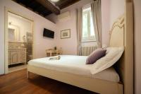 Camera Singola con Bagno Privato
