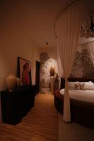 Dimora by AB LuxeStays - B&B Tājpur
