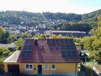 Villa Goncalves, Komplette Wohnung mit Parkplatz und Wallbox vor der Tür - B&B Calw