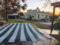 Casa amplia con pileta y jardín, Villa Fortabat - Ferienwohnung General Jose de San Martin