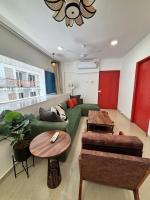 Jade 3BHK in Khar W by Square One Stays - B&B Mumbai