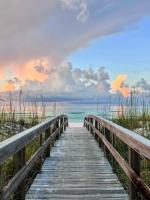 SeaMist Cottage 2miles to Beach - B&B Navarre