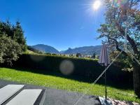 Ferienhaus Veronika mit 2000qm Garten und Bergblick - B&B Unterammergau