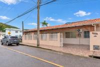 Residencial Marcelino - Casa inteira com churrasqueira no Centro - Ferienwohnung Porto Belo