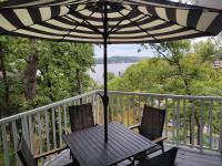 Lakeside Hideaway - B&B Osage Beach