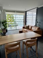Central Stay Pool, Parking & Walk to Beach - Ferienwohnung Port Macquarie