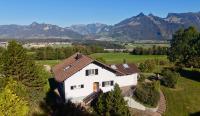 Elegant house in a dominant position - B&B La Tour-de-Trême