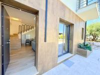 Appartamento con 2 Camere da Letto, Balcone e Vista mare