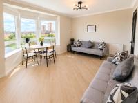 Stylish 2BDR in Glasgow - Sleeps 5 - Free Parking - B&B Glasgow