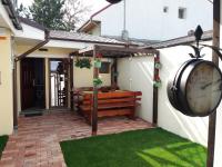 B&B Bucarest - Casuta Noastra Draga - Bed and Breakfast Bucarest