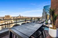 Stunning 3BR Skyline Sanctuary in Financial District - Bed and Breakfast New York