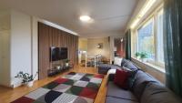 Aura Apartment with River View, Sauna & 3 Bedrooms - B&B Rovaniemi