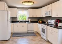 The Blue Parrot at Hampton Beach - Bed and Breakfast Hampton