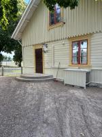 Eskilolsgårds pigkammare - Bed and Breakfast Tjärby