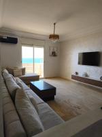 Ocean Boulevard Beachfront apartment 3bd room - B&B Rabat