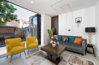 Veer Drive Residences - Sleeps 10 - Free Parking Spaces - Private Road - B&B Harrow