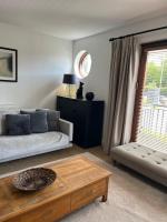 Spacious Townhouse in the Heart of Castledawson - B&B Castledawson