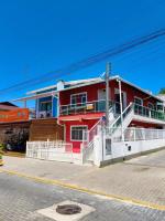 Casa no primeiro andar, com vista ao mar, centrinho - B&B Bombinhas