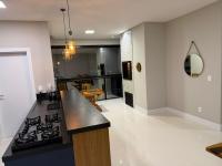 Apartamento na principal Avenida de Porto Belo, Santa Catarina - Bed and Breakfast Porto Belo