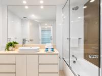 Two-Bedroom Apartment with Sea View - Level 31 (13102)