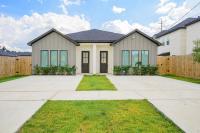 Modern 3BR - 3 Baths - Near NRG & Med Center - B&B Houston