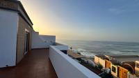 DreamCatcher Bohemian BREATHTAKING Views steps to BEACH - Ferienwohnung Mirleft