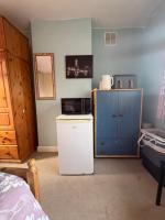 Private Lovely double bedroom - Chambres d'hôtes High Wycombe