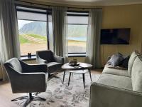 Flakstad beach house Silo B - B&B Vareid