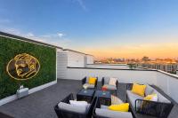 King & Queen 2 Homes - 24 Beds City Views - B&B Nashville