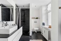 Large apartment in Aalborg with a beautiful garden view - B&B Aalborg