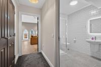 Castle Buildings Serviced Apartments - Bed and Breakfast Belfast