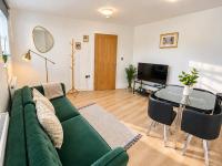 Modern Elegant Garden Apartment near Tufnell Park Station - Quick Links to Central London - B&B London