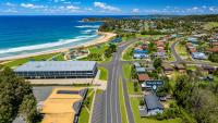 SKYES BEACH HOUSE spas sauna arcade machines - B&B Malua Bay