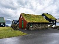 Traditional Cabin with Sea View - Chambres d'hôtes Stykkið